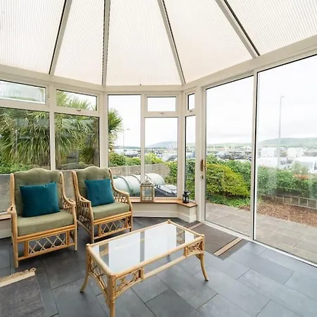 Harbour Hideaway בית נופש